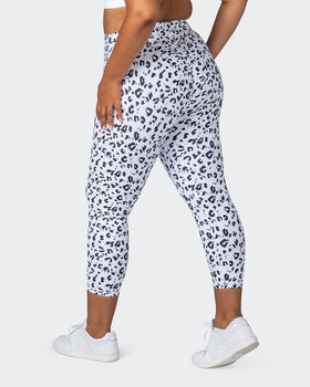 Signature Scrunch 7/8 Leggings - Snow Leopard