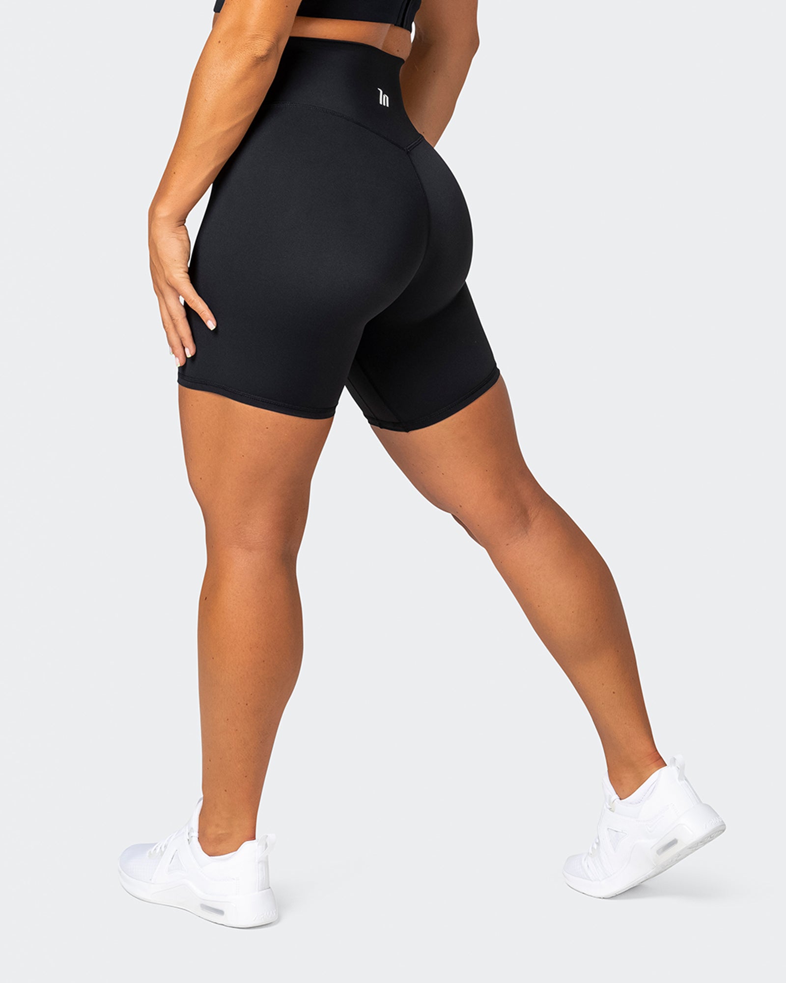 Motion Bike Shorts - Black